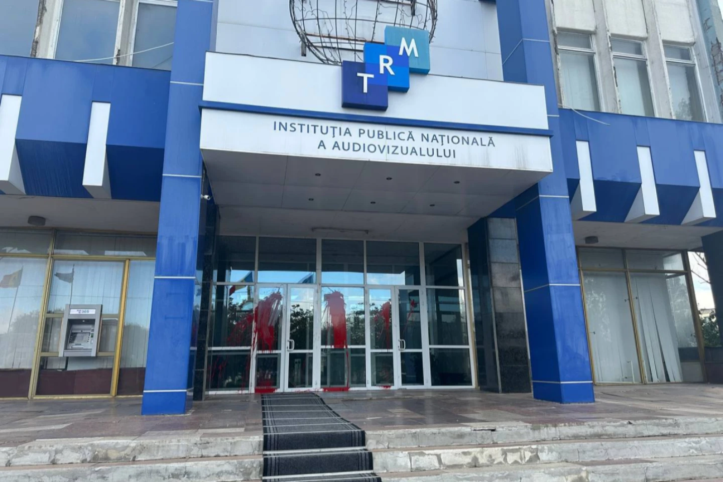 13 persoane reținute în cazul vandalizării clădirilor guvernamentale de la Chișinău