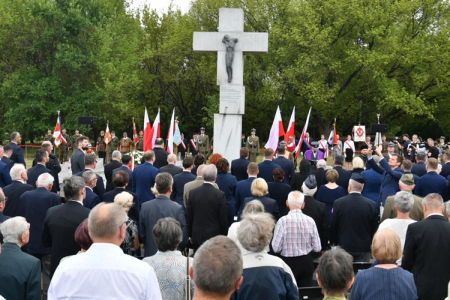Ucraina face un prim pas spre exhumarea victimelor masacrelor din Volînia, din anii ’40