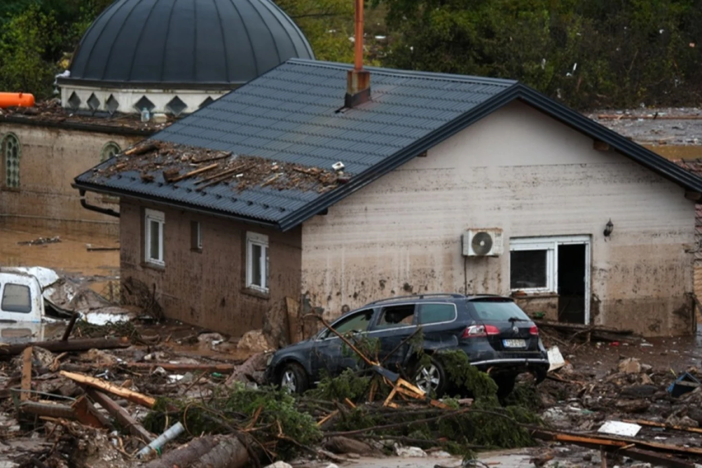 Douăzeci și doi de morți, ultimul bilanț al inundațiilor devastatoare din Bosnia și Herțegovina