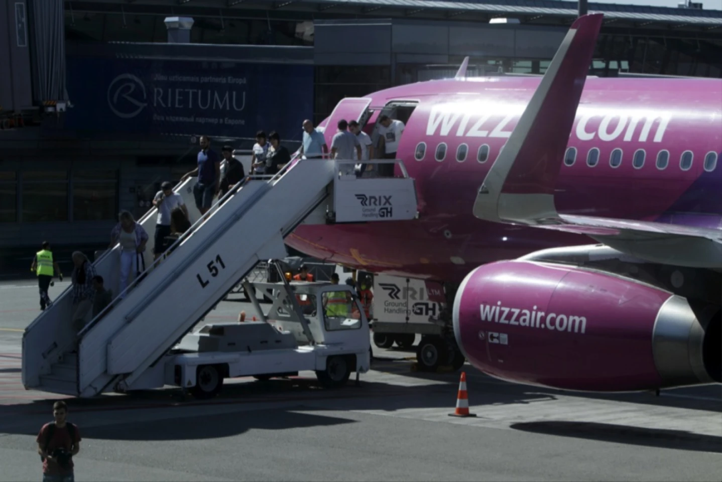 Wizz Air redeschide baza de la Chișinău, adăugând 8 rute directe către destinații europene