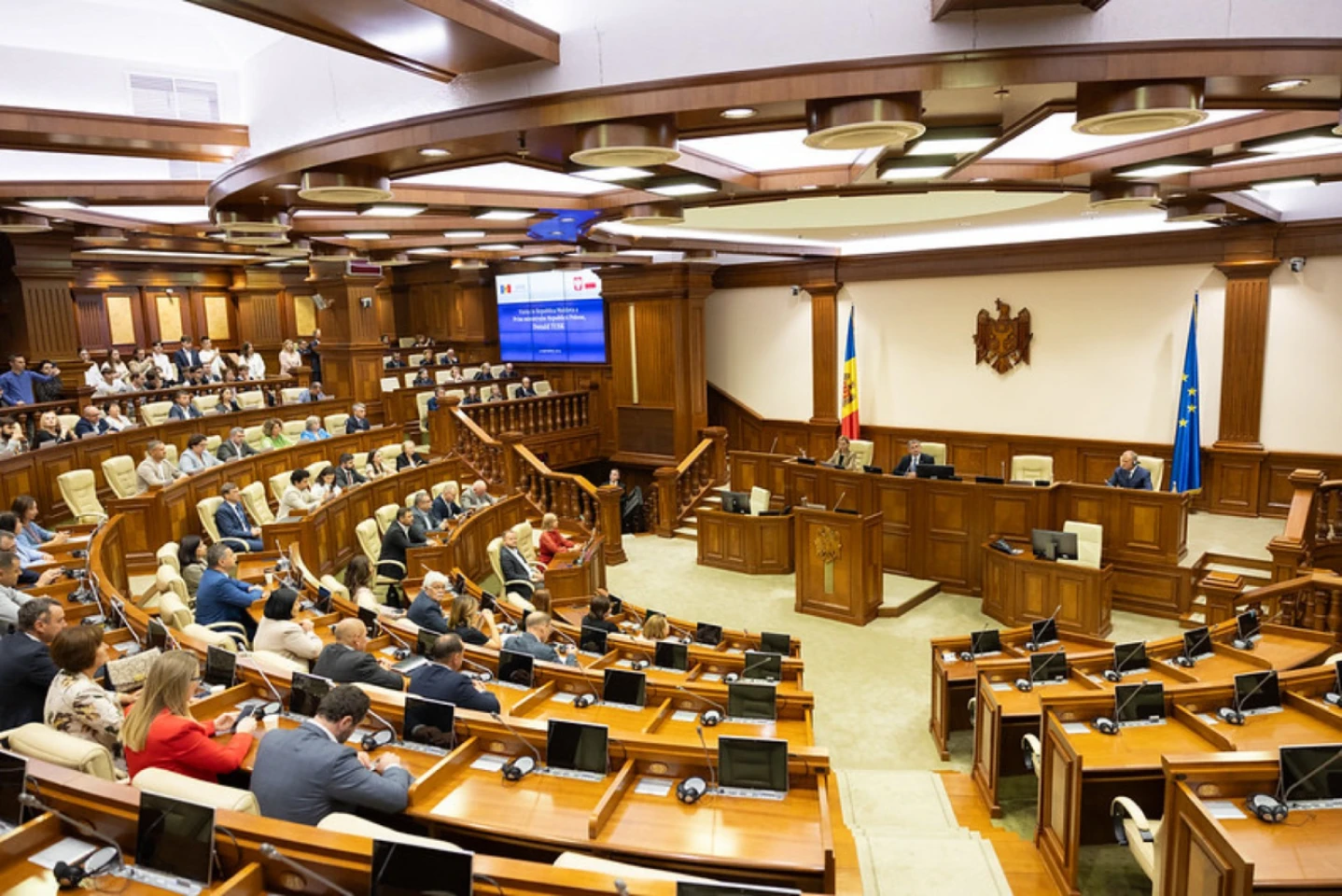 Serverul de poștă electronică al Parlamentului supus unui atac cibernetic
