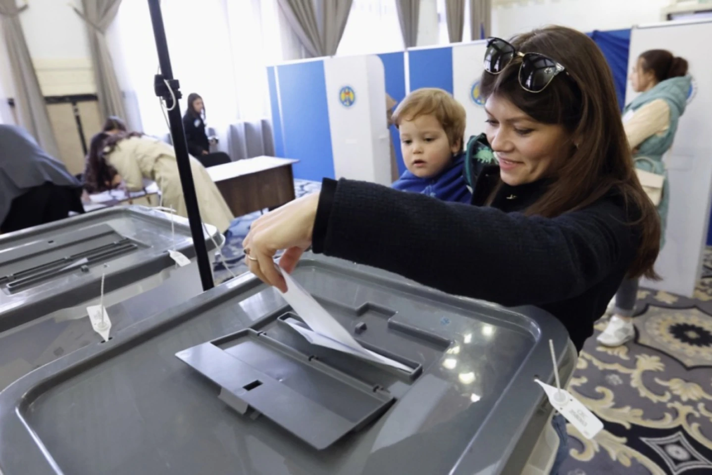 REZULTATE ALEGERI ȘI REFERENDUM 2024. LIVE TEXT