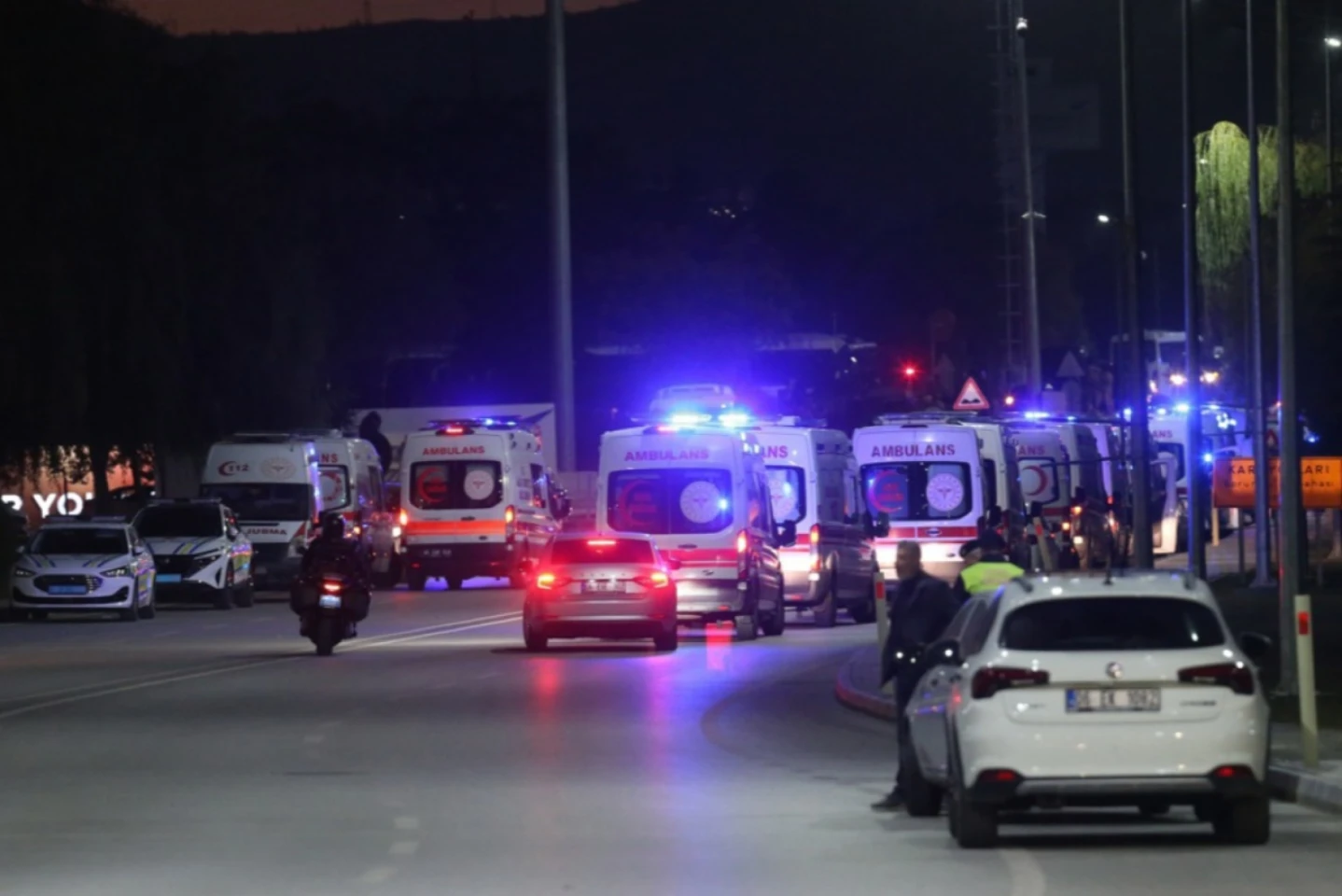 Patru morți și 14 răniți în urma unui atac terorist la Ankara, cei doi autori au fost uciși / UPDATE