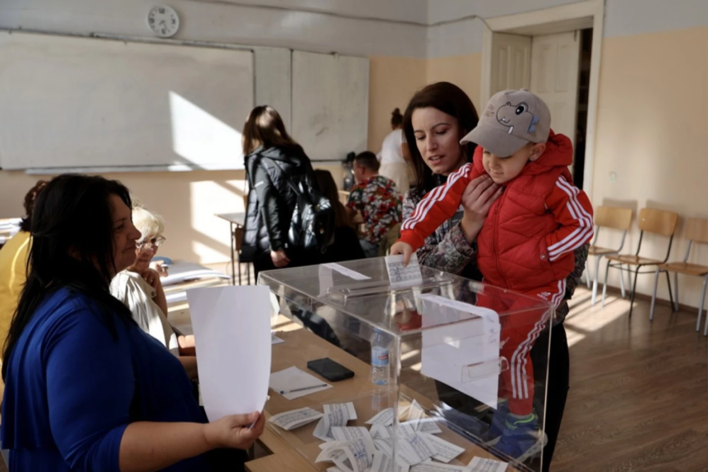 Două partide contestă rezultatul alegerilor parlamentare din Bulgaria