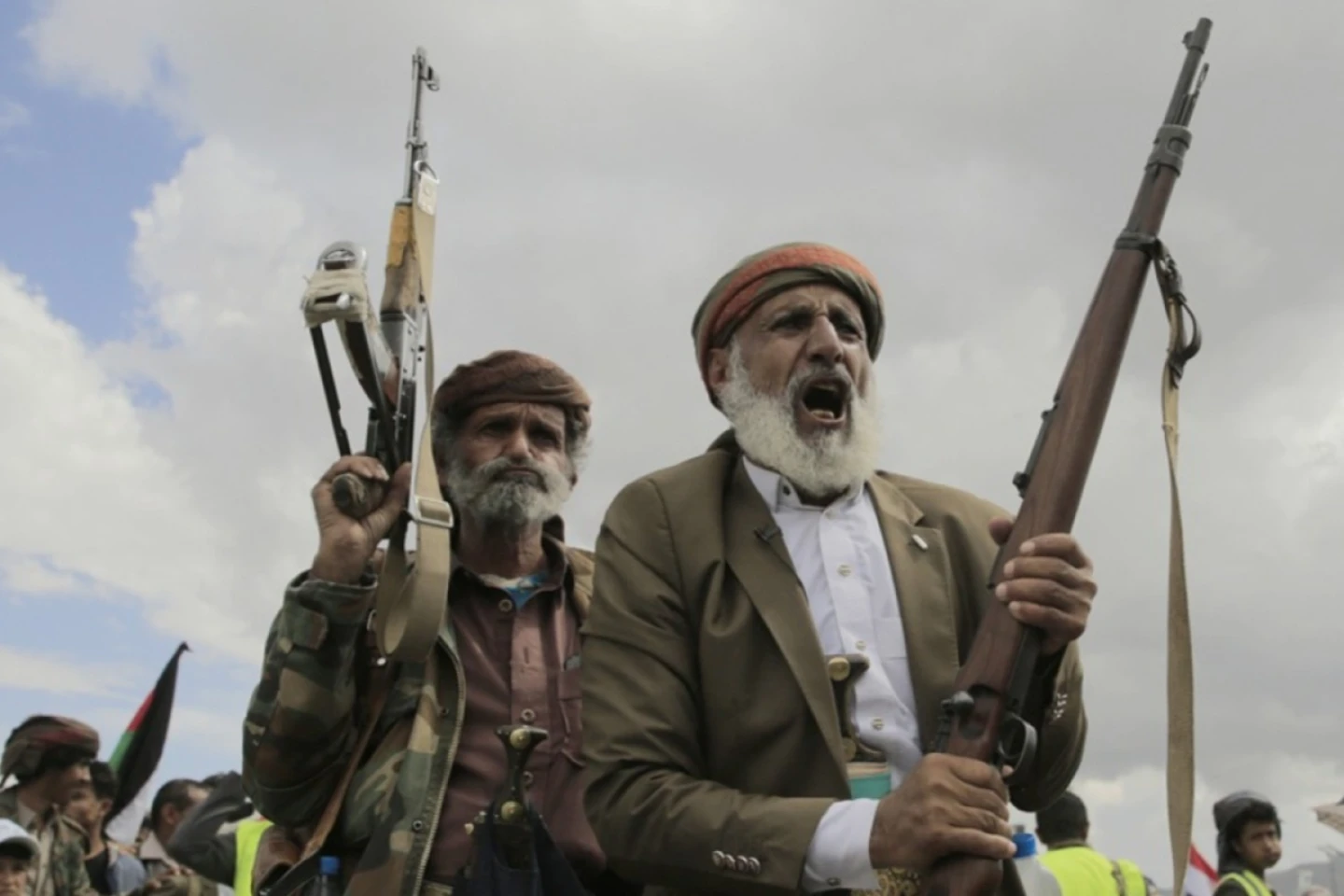 SUA și Marea Britanie au lansat raiduri asupra capitalei Yemenului