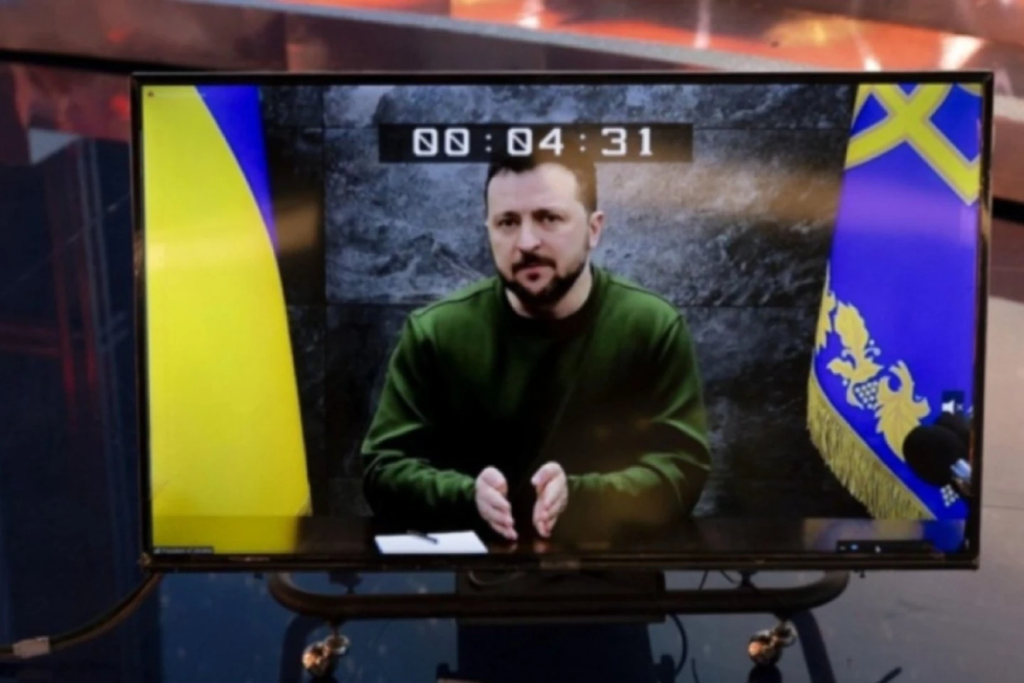 Zelenski admite că peninsula Crimeea nu poate fi recucerită prin mijloace militare