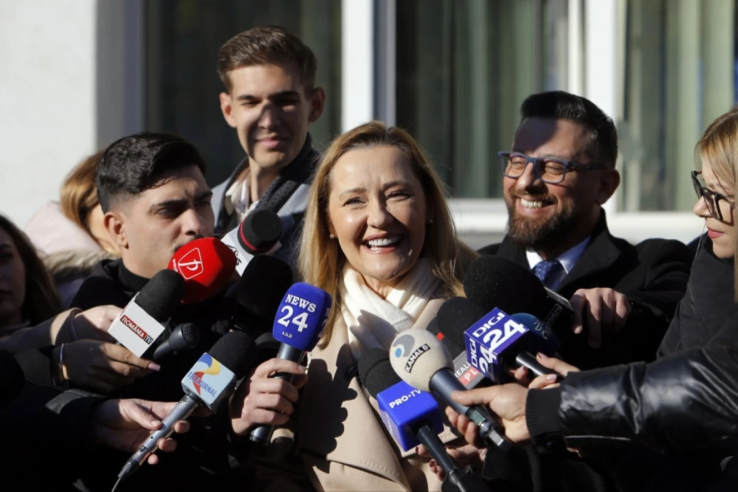 Elena Lasconi, câștigătoare în R. Moldova cu peste 56% din voturi