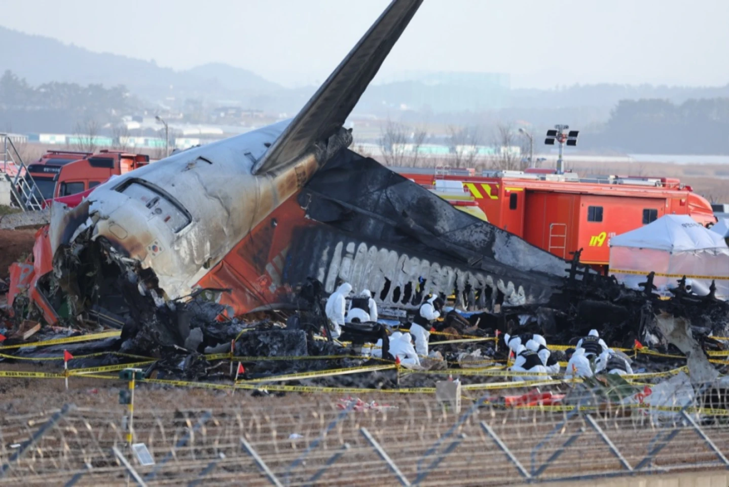 Coreea de Sud va trimite în SUA, pentru analiză, una din cutiile negre ale avionului prăbușit la Muan