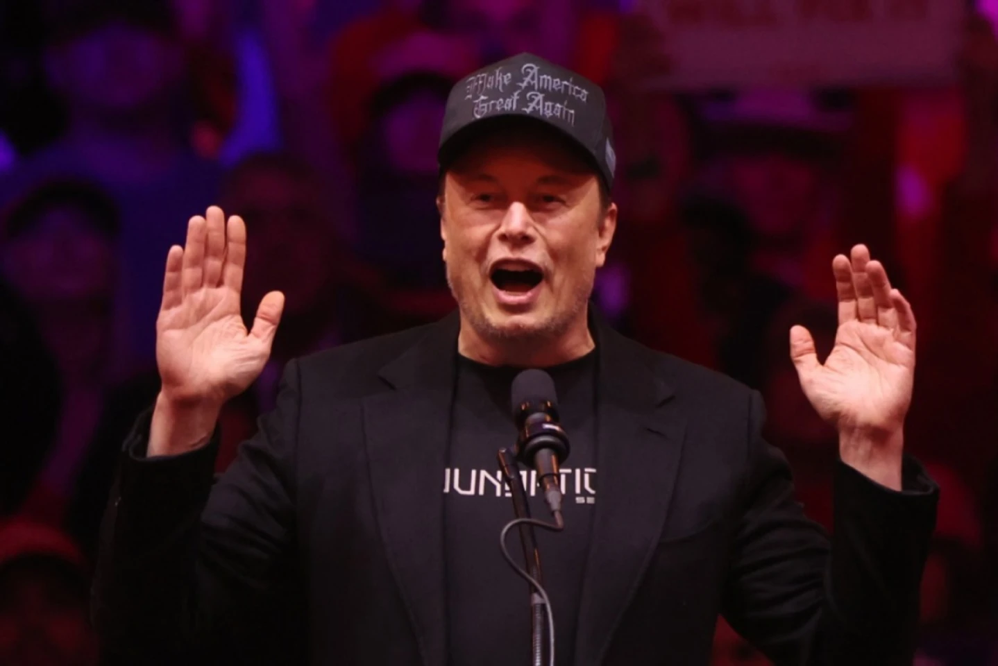 Guvernatorul Californiei îl acuză pe Elon Musk de minciuni despre incendii