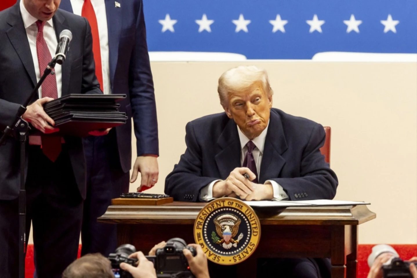 Primele 24 de ore de președinție ale lui Donald Trump