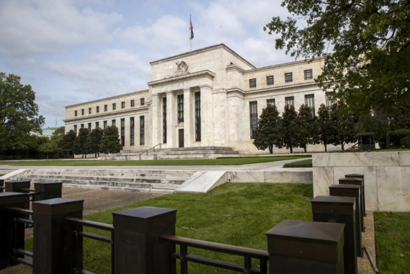 Fost oficial al Federal Reserve, inculpat pentru spionaj în favoarea Chinei