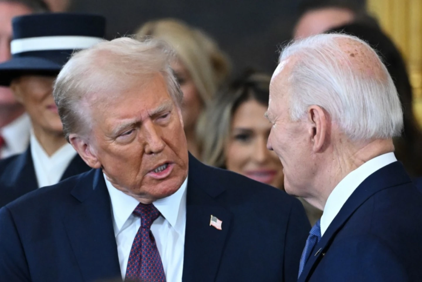 Donald Trump i-a revocat lui Biden autorizaţiile de securitate