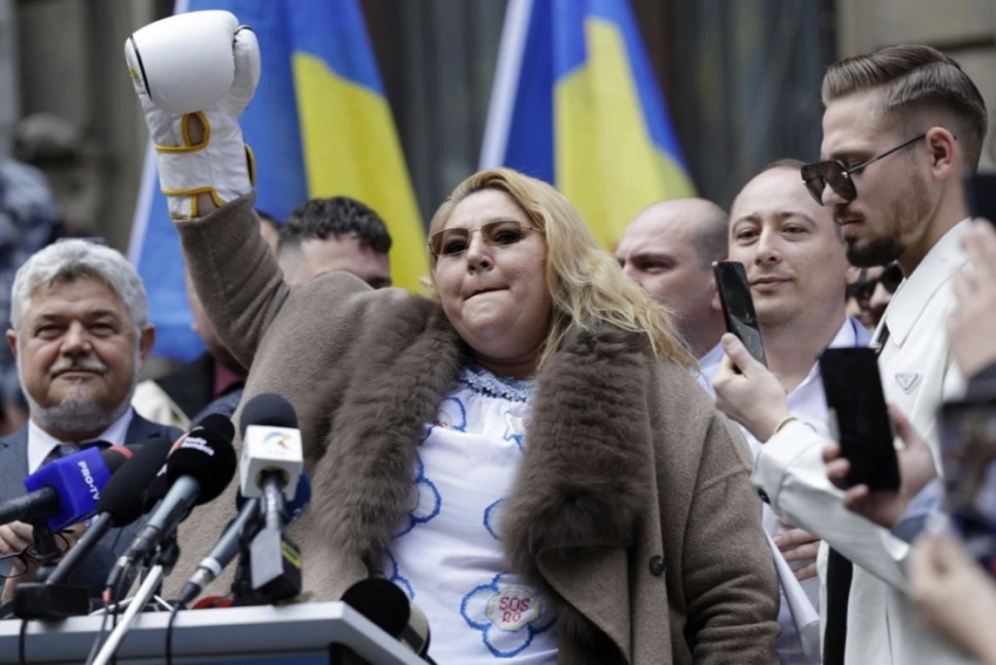 Securitatea de la Kiev i-a interzis eurodeputatei populiste din România Diana Şoşoacă să intre în Ucraina