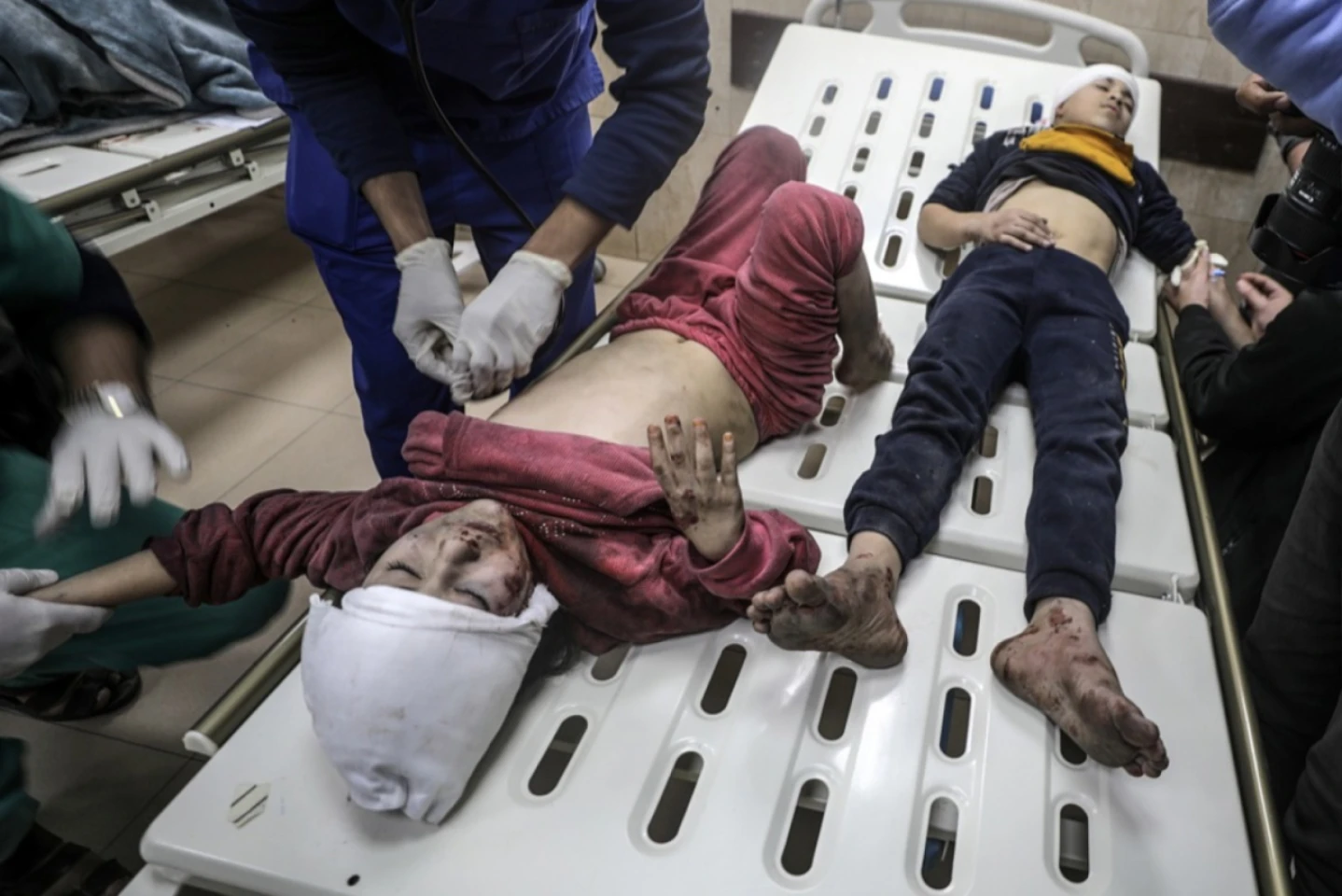 Copii palestinieni din Fâșia Gaza vor fi tratați în spitale din București