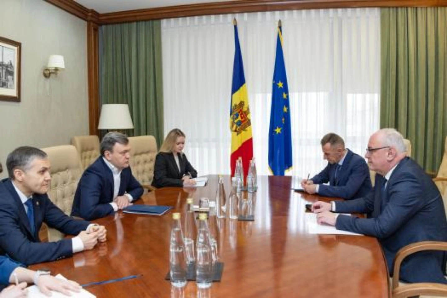 Relațiile moldo-ucrianene, discutate de premierul Dorin Recean și noul ambasador al Ucrainei, Păun Rohovei