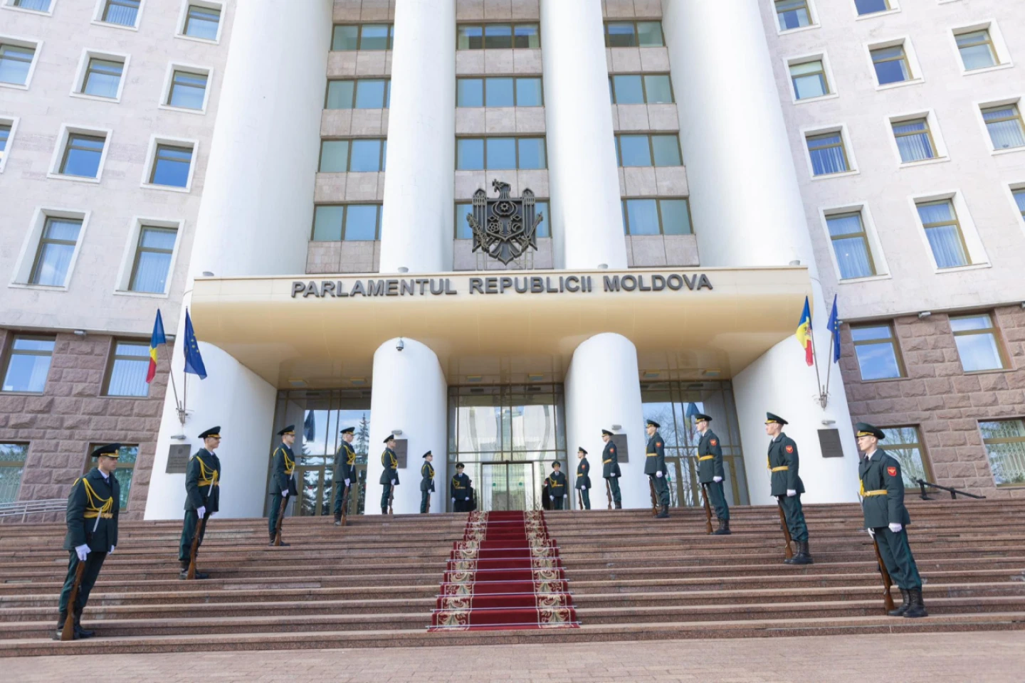 Parlamentul R. Moldova găzduiește delegația Comisiei pentru cultură și media din Senatul României