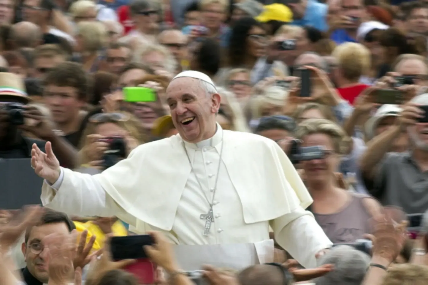 A murit Papa Francisc