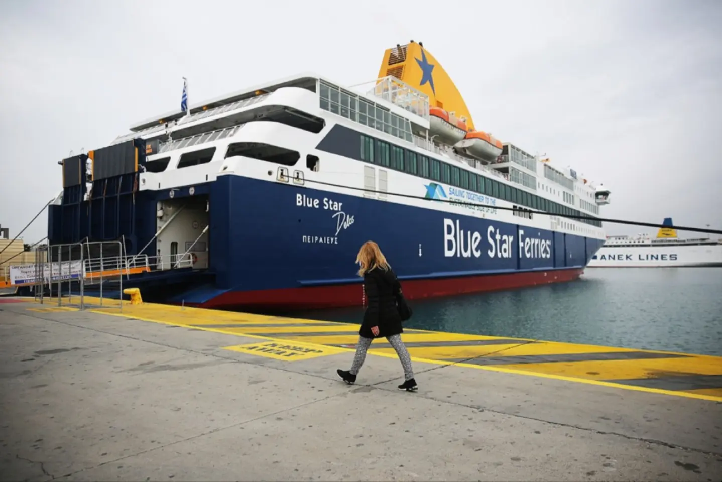 Atenționări de la MAE român: grevă în transporturi în Grecia, restricţii de circulaţie pentru camioanele de mare tonaj în Ungaria