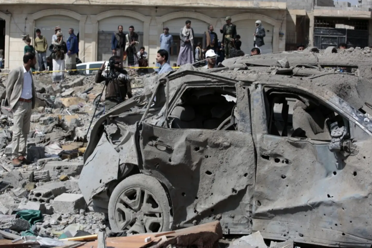 Zeci de lovituri americane asupra capitalei Yemenului, Sana'a