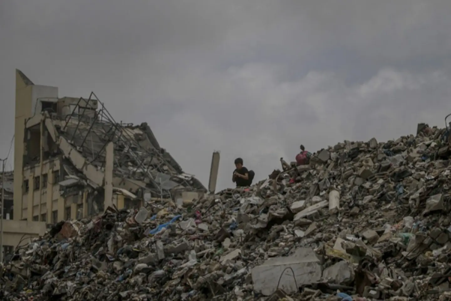 Israelul și-a reluat bombardamentele în Fâșia Gaza