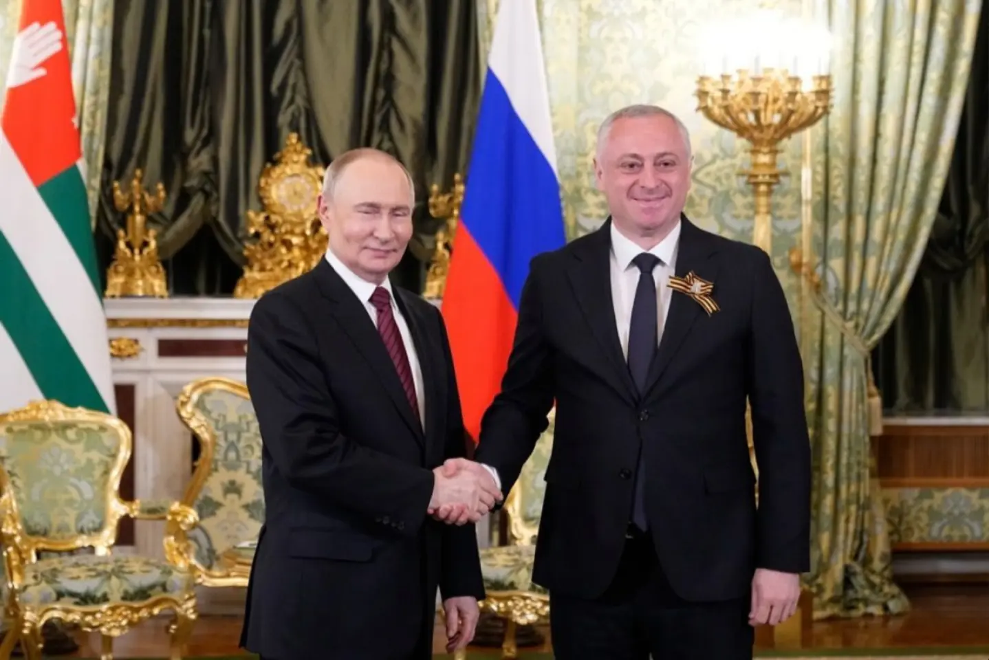 Moscova simplifică accesul la cetățenie pentru locuitorii regiunilor separatiste georgiene Abhazia și Osetia de Sud 