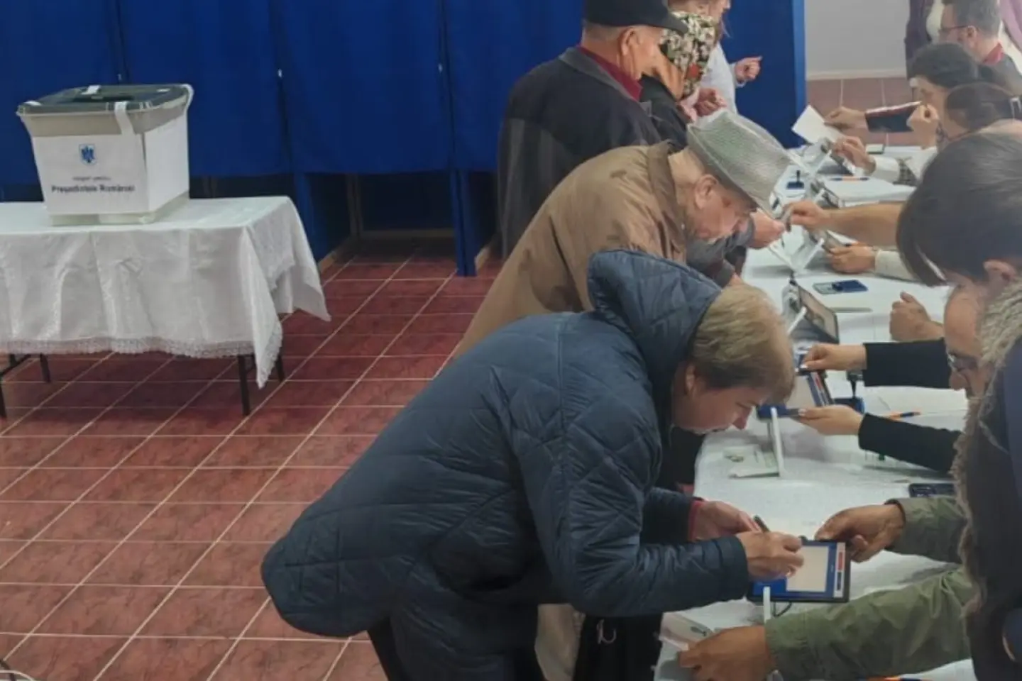  ALEGERI PREZIDENȚIALE ÎN ROMÂNIA/ Peste 158 de mii de cetățeni români au votat în R. Moldova