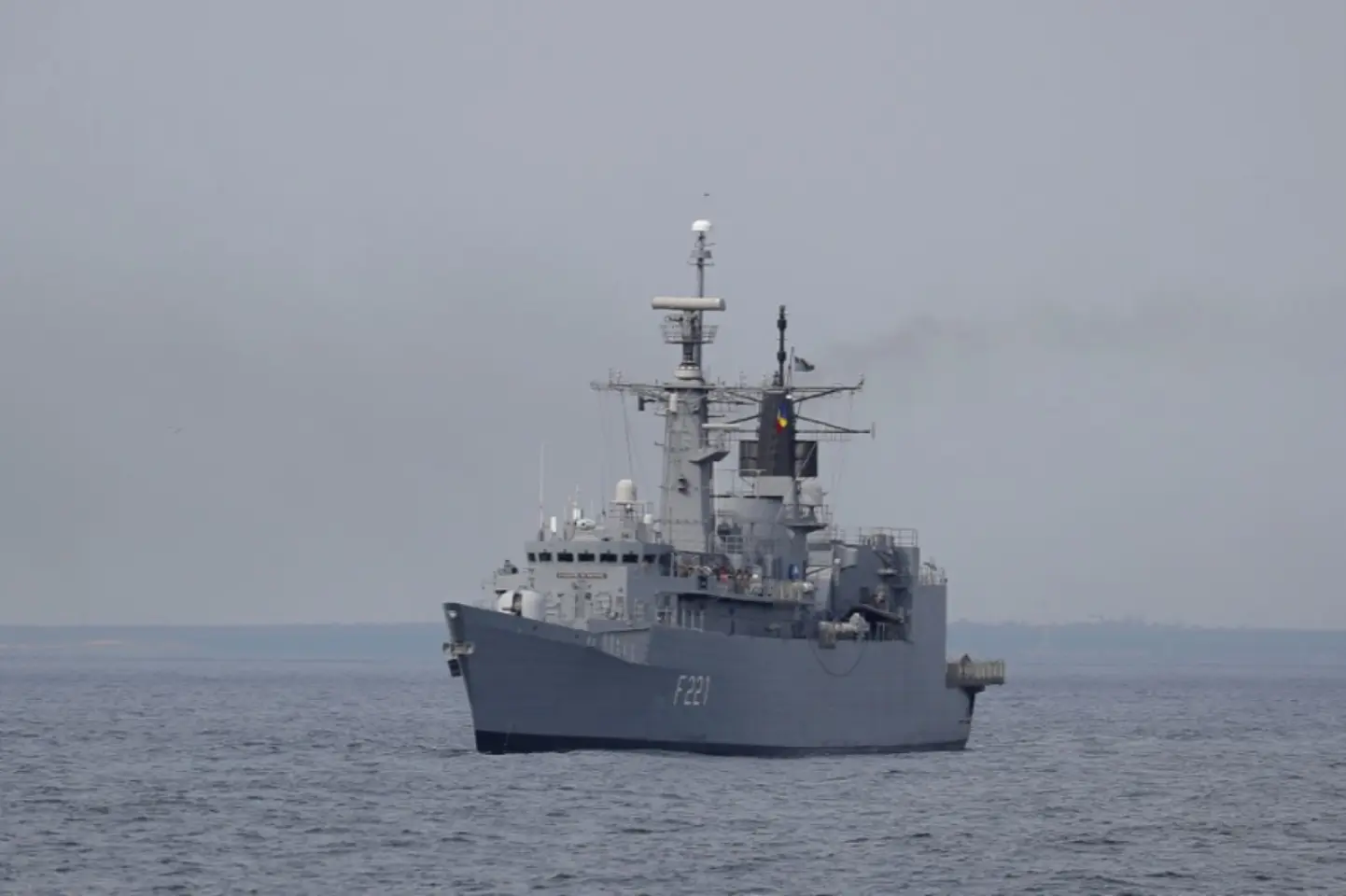 În Marea Mediterană continuă căutarea militarului dispărut de pe fregata românească Regele Ferdinand