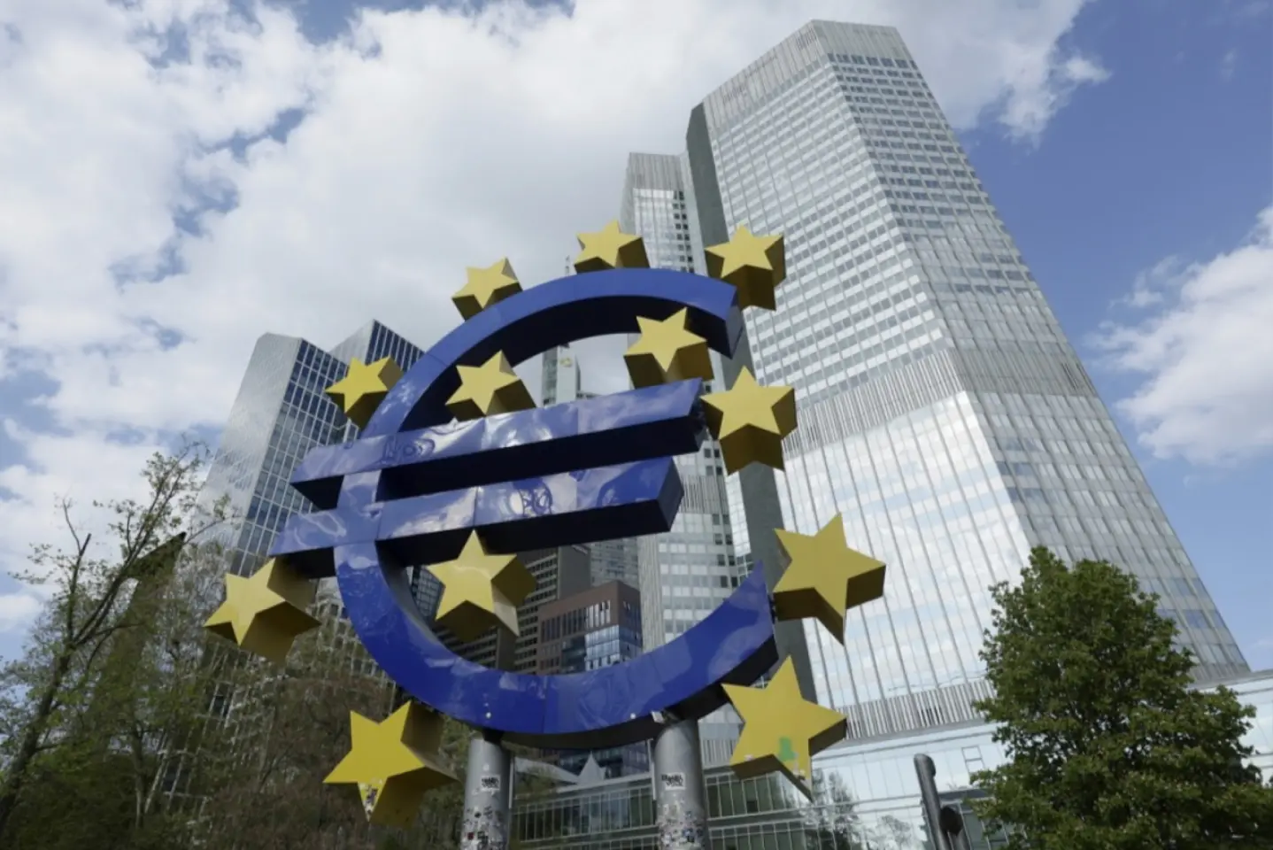 Bulgaria poate adera la euro