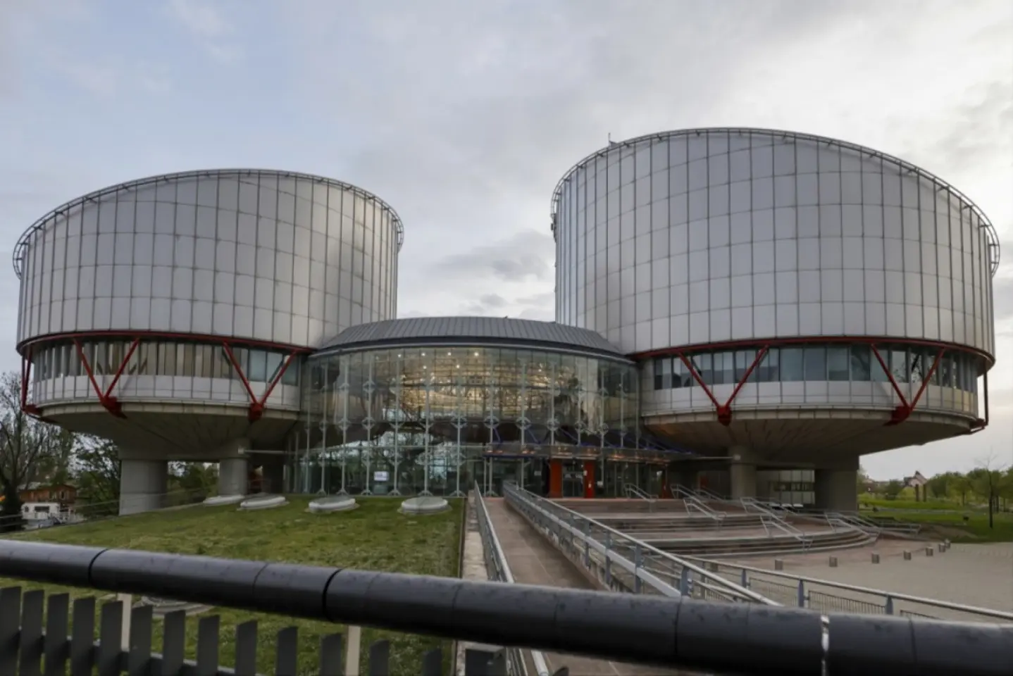 CEDO a condamnat Ucraina pentru închiderea forțată la psihiatrie a unui bărbat sănătos mintal