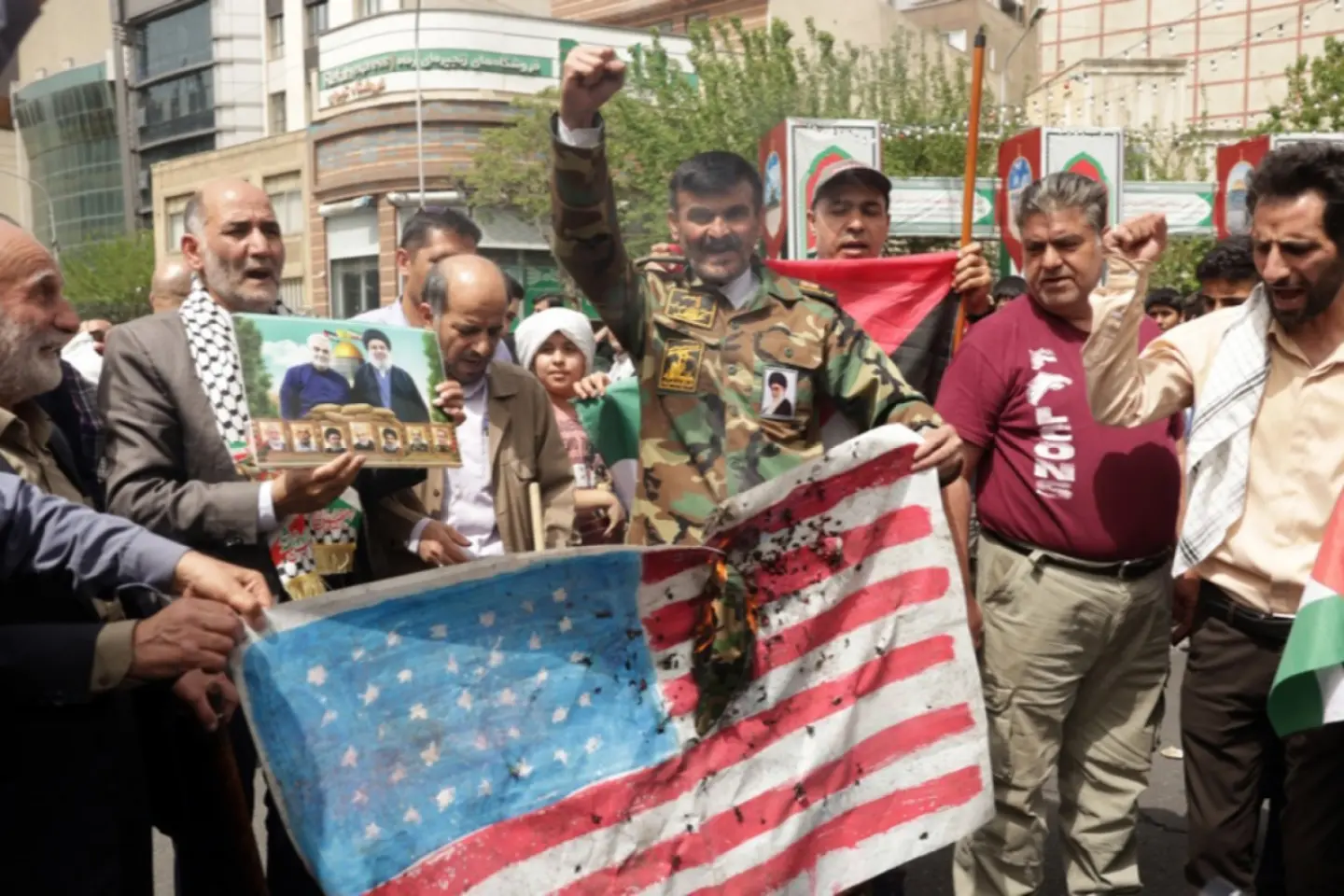 Donald Trump avertizează Iranul să nu atace ținte americane din Orientul Mijlociu
