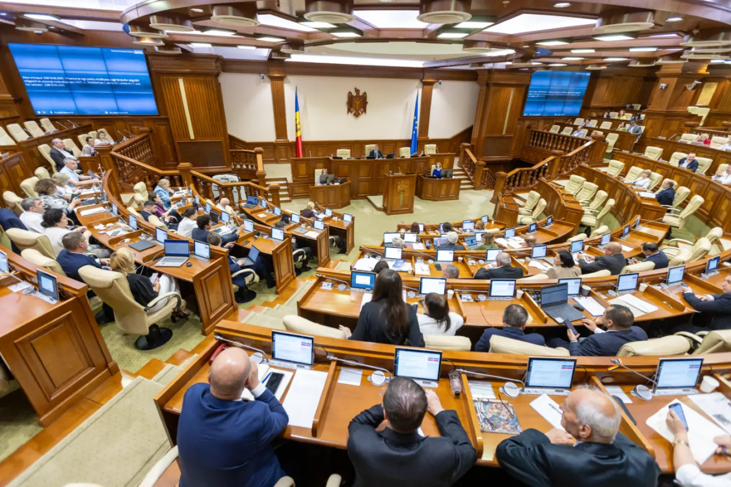Parlamentul R. Moldova a adoptat o  lege împotriva fraudelor cu fonduri UE