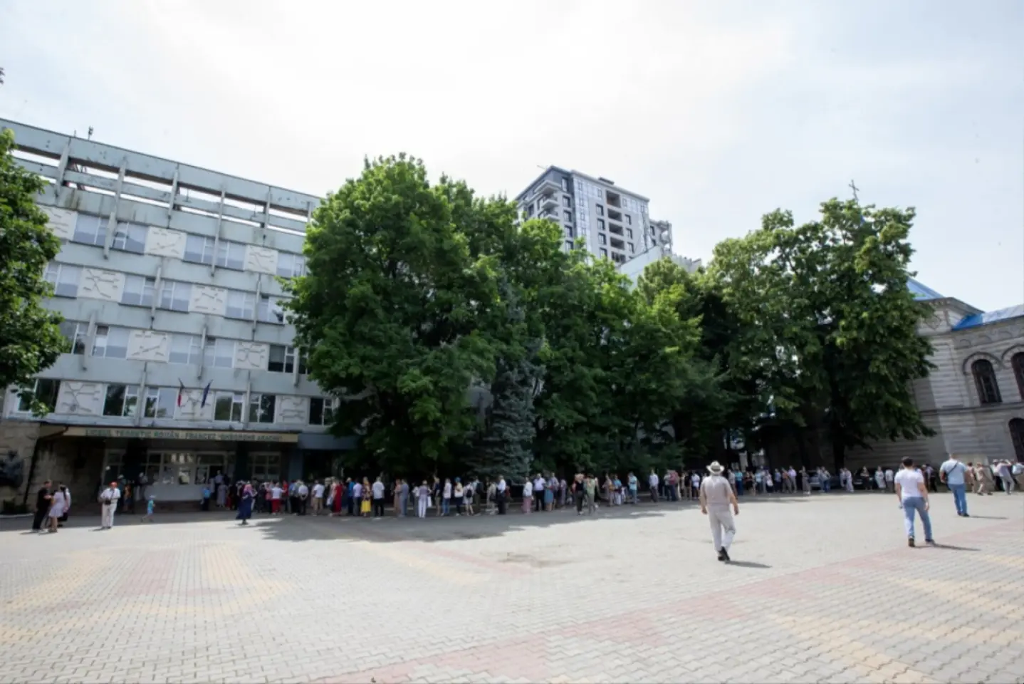 Nou val de percheziții în ancheta privind obţinerea de documente de identitate româneşti false pentru persoane din Federaţia Rusă, Ucraina şi Republica Moldova