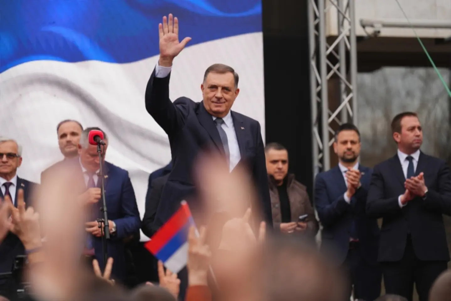 Lierul sârbilor bosniaci Milorad Dodik s-a predat justiției