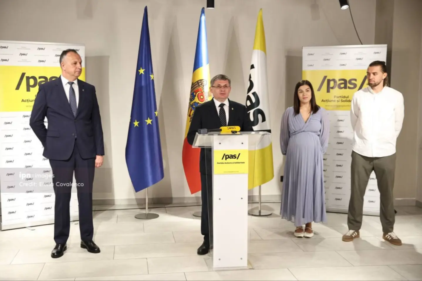 Rectorul Universității de Medicină, Emil Ceban, și sportivii Anastasia Nichita și Maxim Potârniche, vor candida pe listele PAS la parlamentare