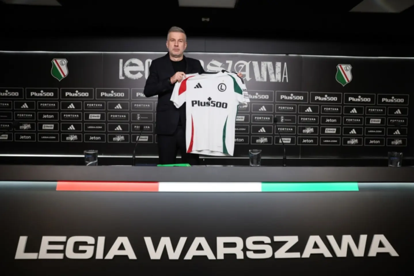 Antrenorul român Edward Iordănescu a câștigat Supercupa Poloniei la fotbal cu echipa Legia Varşovia