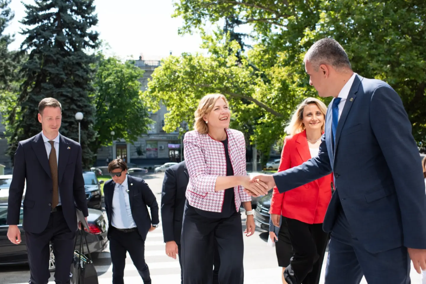 UE sprijină digitalizarea R. Moldova: roaming gratuit, Wi-Fi public și investiții în startup-uri