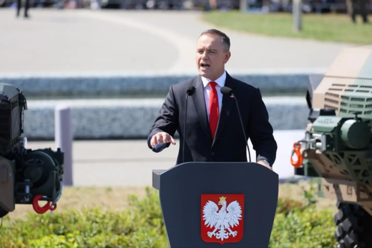 Noul președinte al Poloniei, naționalistul Karol Nawrocki, a respins un proiect de lege ce prelungește ajutorul pentru refugiații ucraineni care locuiesc în țara lui