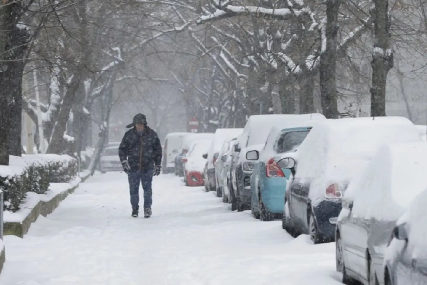 Românii susţin în proporţie de 84% că situaţia economică actuală a ţării le-a influenţat direct stilul de viaţă