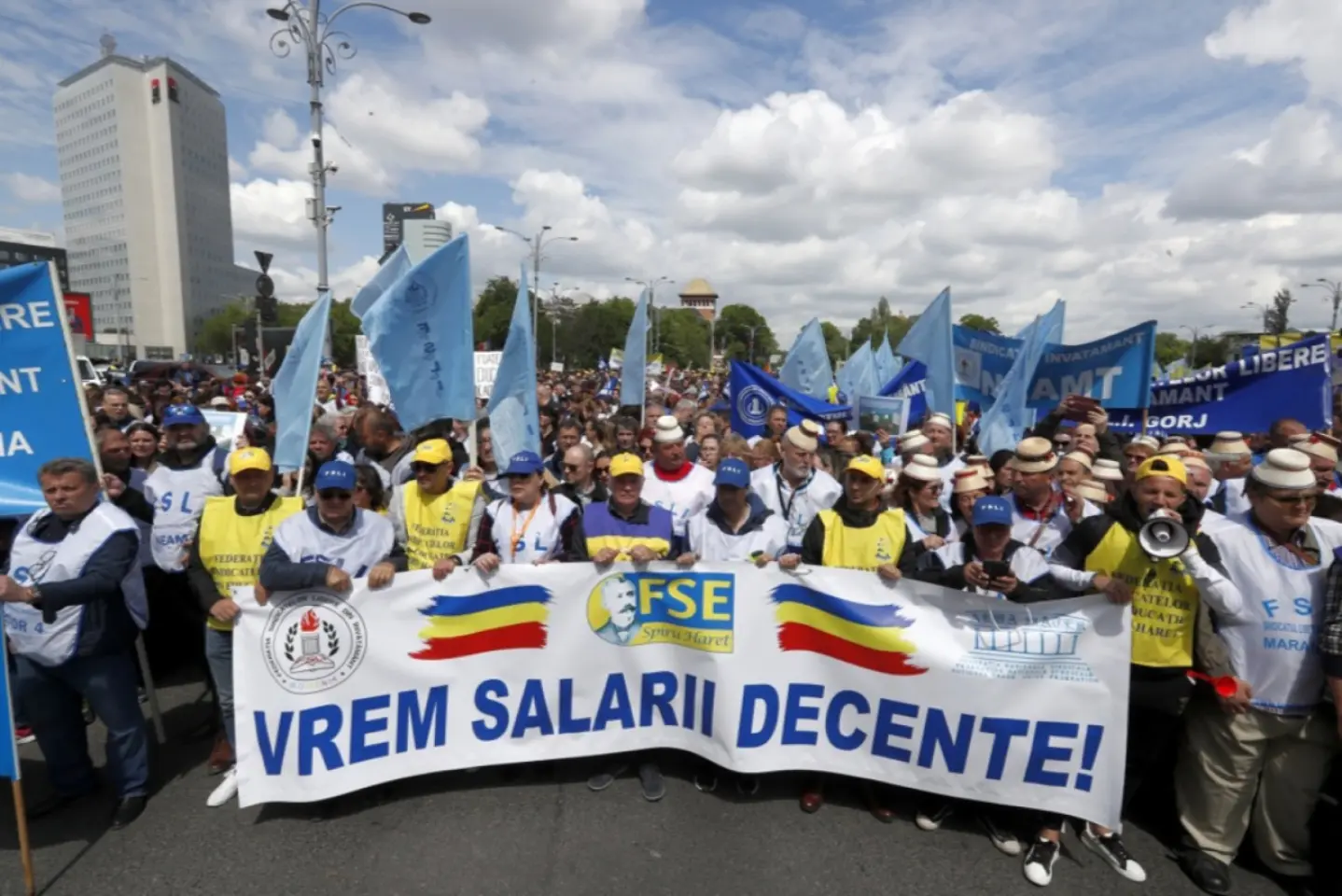 Circa 1,1 milioane de persoane sunt salariate la Bucureşti