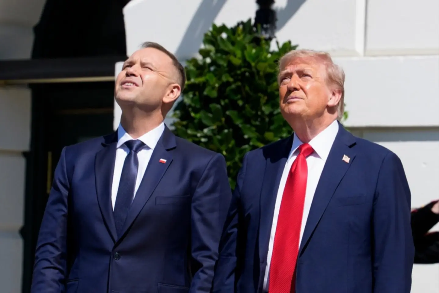 Donald Trump l-a primit la Casa Albă pe liderul polonez Karol Nawrocki