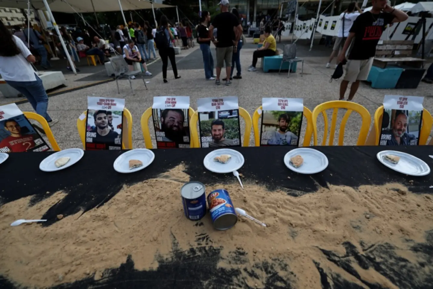 Hamas a difuzat un video cu doi ostatici istraelieni în Gaza