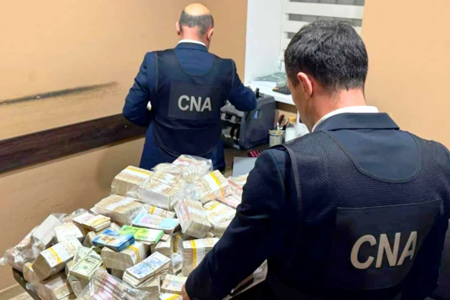 Peste 20 de milioane de lei ridicați în ancheta privind finanțarea ilegală a partidelor politice