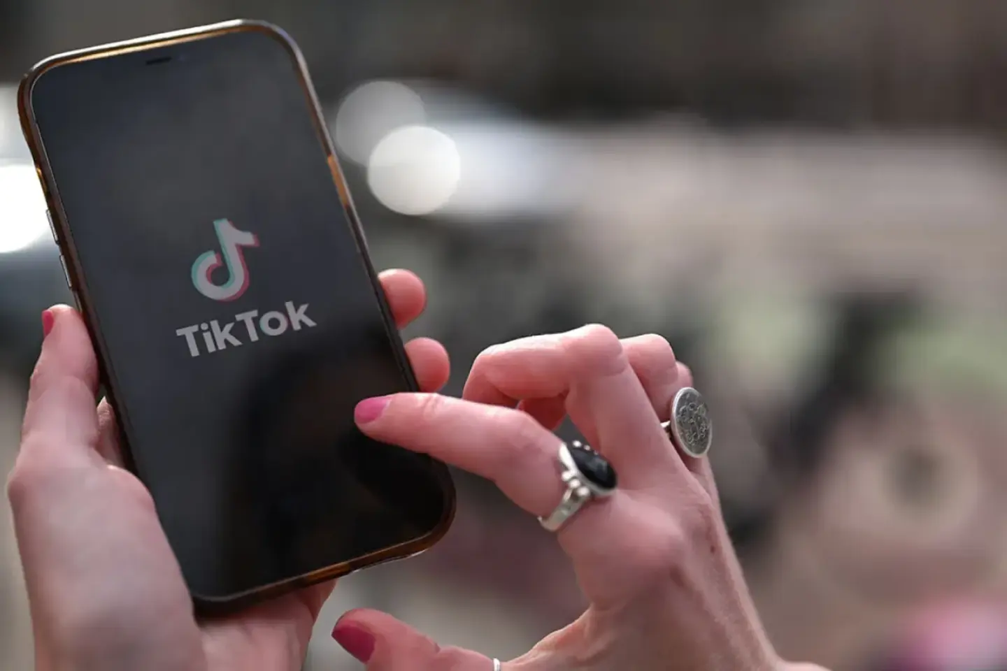 TikTok, principalul instrument pentru răspândirea dezinformării pro-Kremlin înainte de alegerile parlamentare, relevă un raport CJI