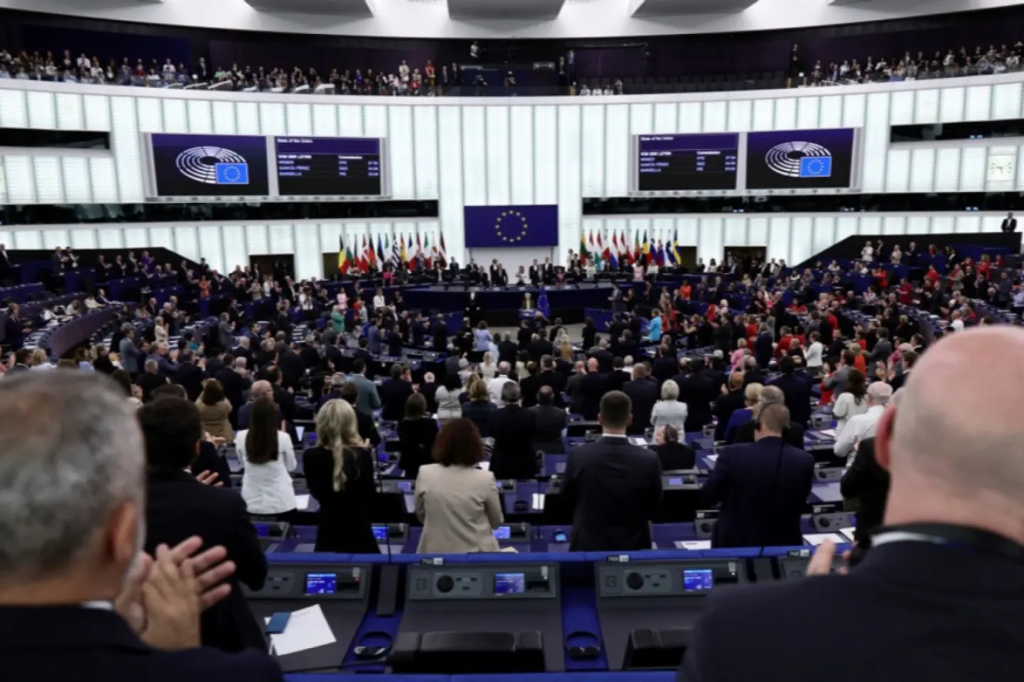 Eurodeputați, pentru deschiderea imediată a negocierilor de aderare cu R. Moldova