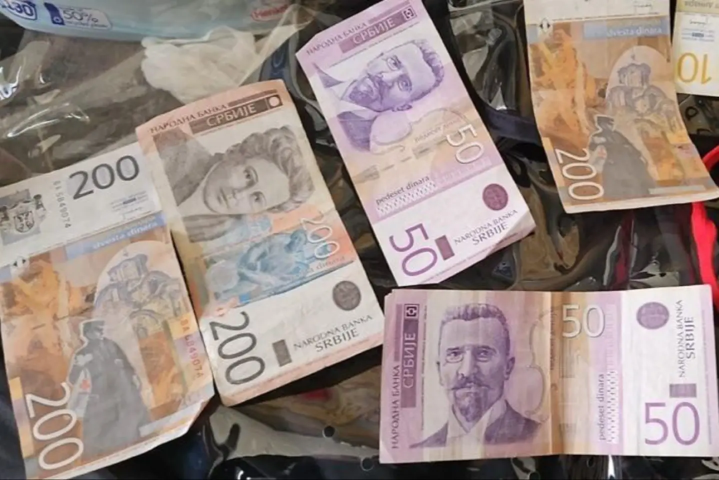 Doi suspecți reținuți, într-un dosar privind instruirea unui grup de cetățeni moldoveni în Serbia 