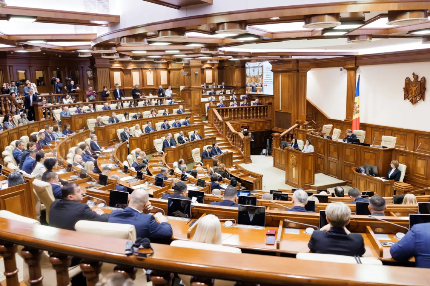 Parlamentul Republicii Moldova și-a ales vicepreședinții și a aprobat componența comisiilor