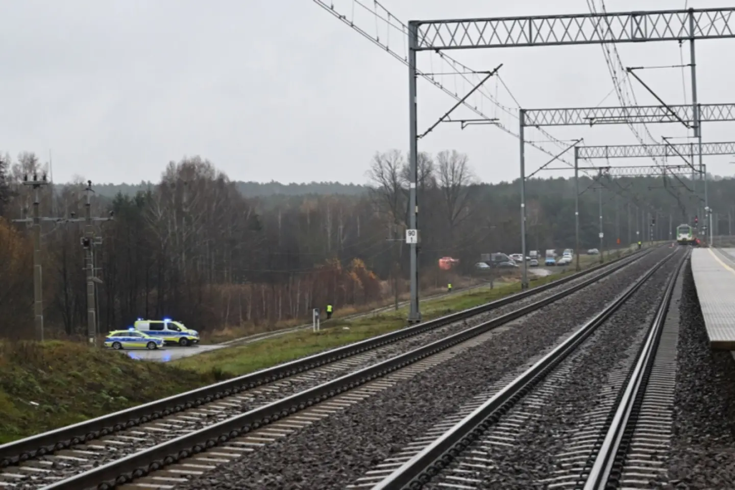 Doi ucraineni care lucrează pentru Moscova sunt suspectați de sabotarea unei linii de cale ferată din Polonia