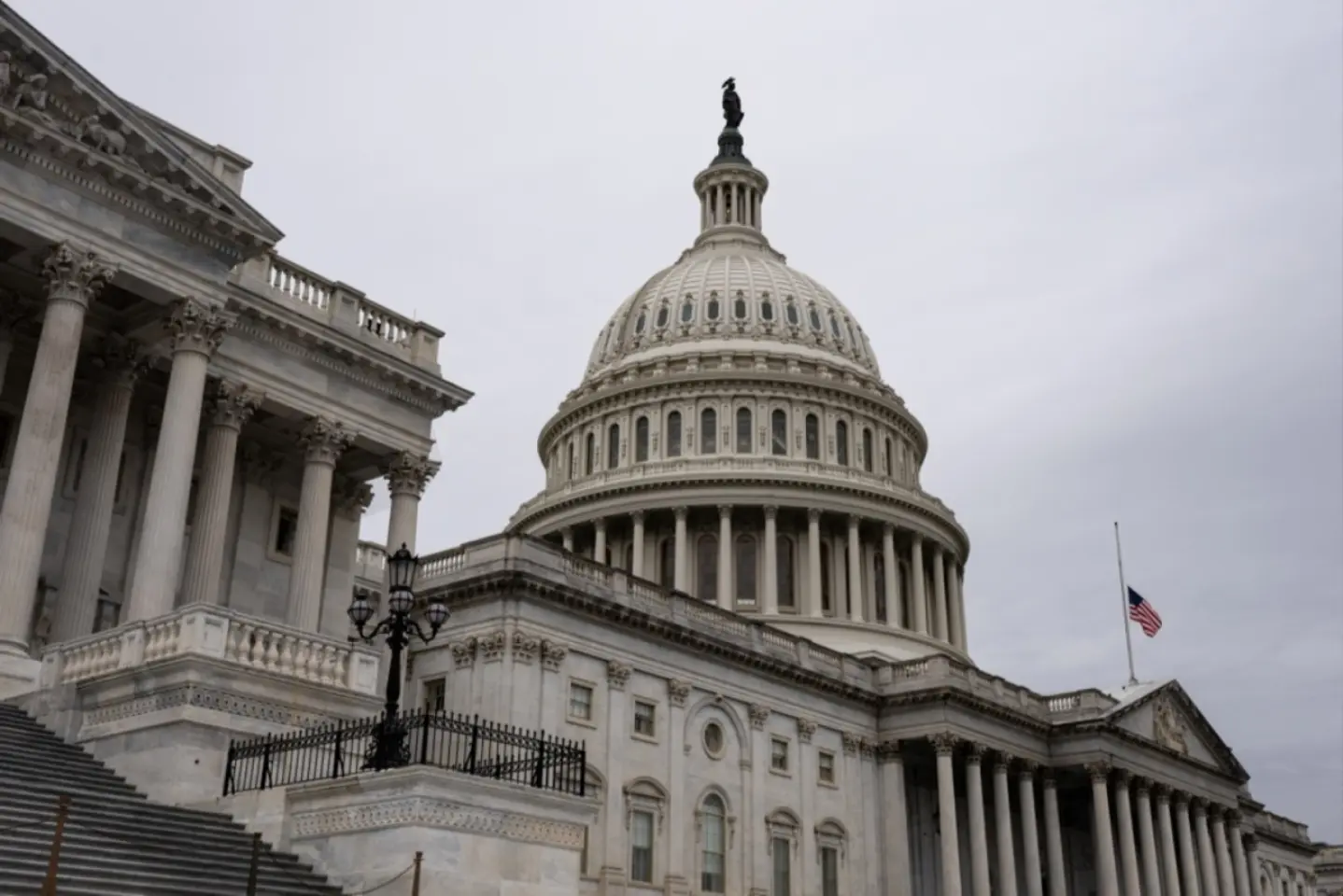 Camera Reprezentanților a aprobat publicarea „dosarului Epstein”
