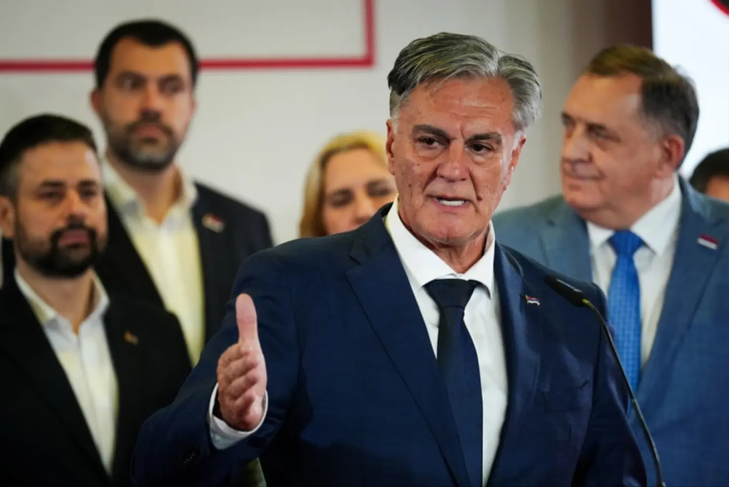 Naționalistul Sinisa Karan a câștigat președinția entității sârbe din Bosnia