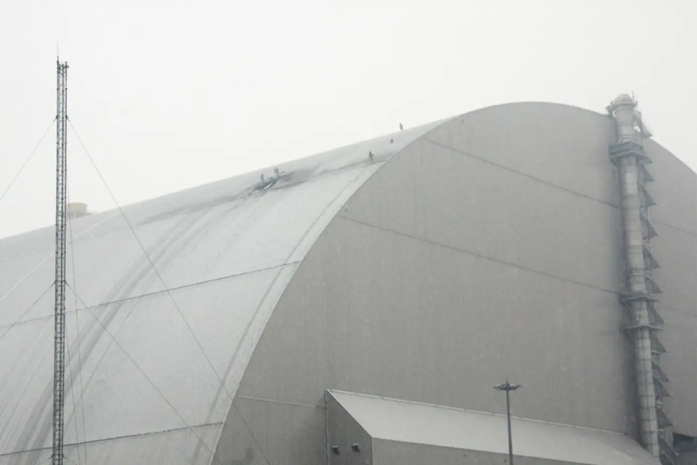 Scutul de protecție de la Cernobîl necesită reparații majore